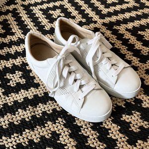 Vionic Honey Casual White Sneaker - size 6.5 EUC